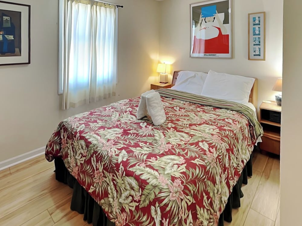 Sassy Seahorse by Topsail Realty
