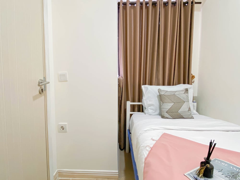 2Br Near Pelita Bangsa University At Meikarta Apartment