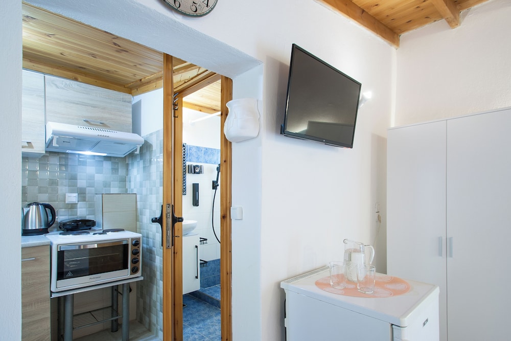 SkyFrame Apartments
