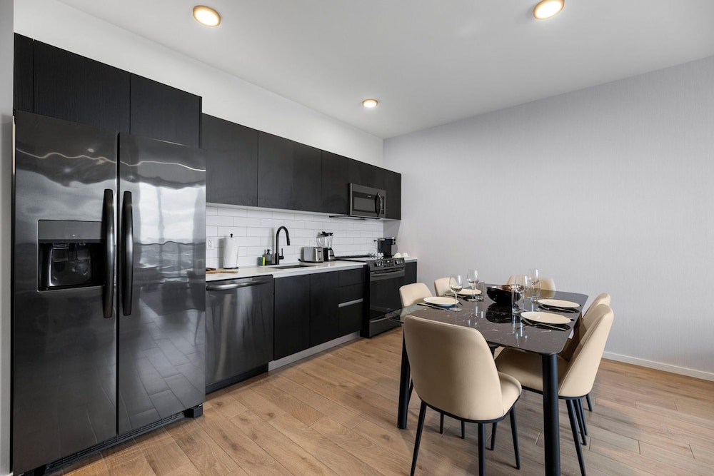 Amazing City View Condo at Miami