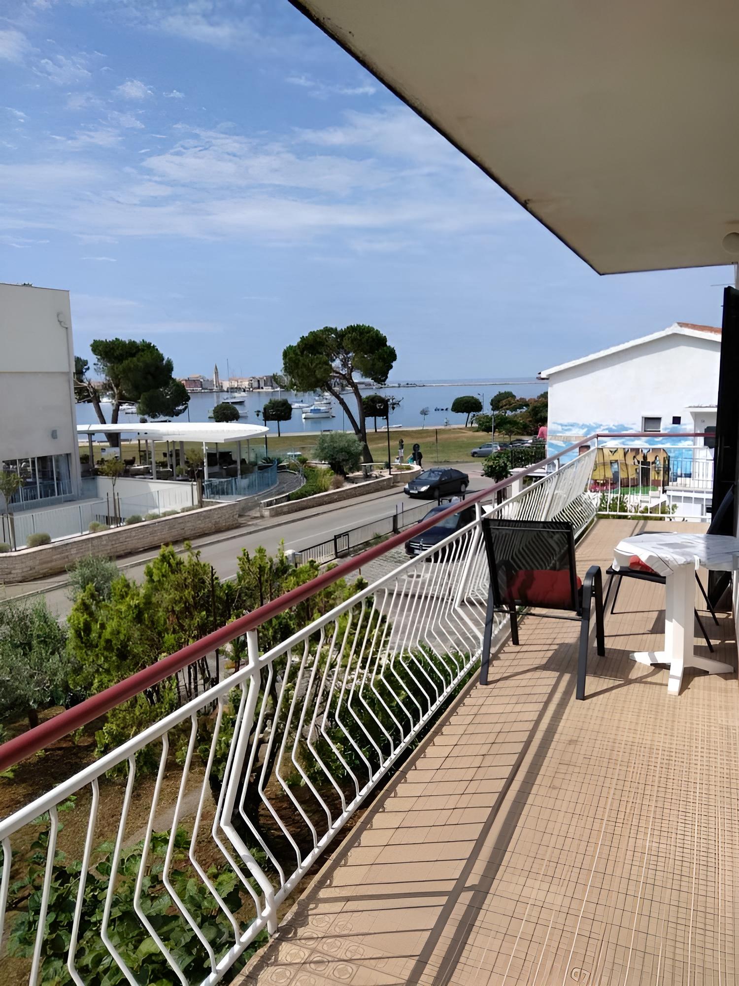 Eli - 50m From the sea - A1 view 3