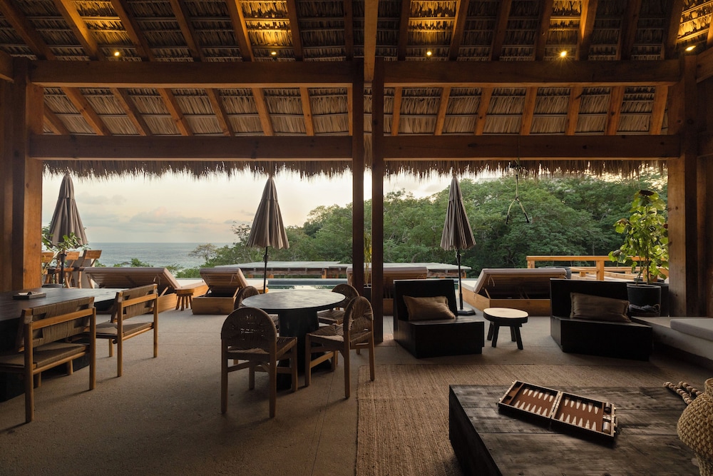 Casa Yute by Ahau Collection