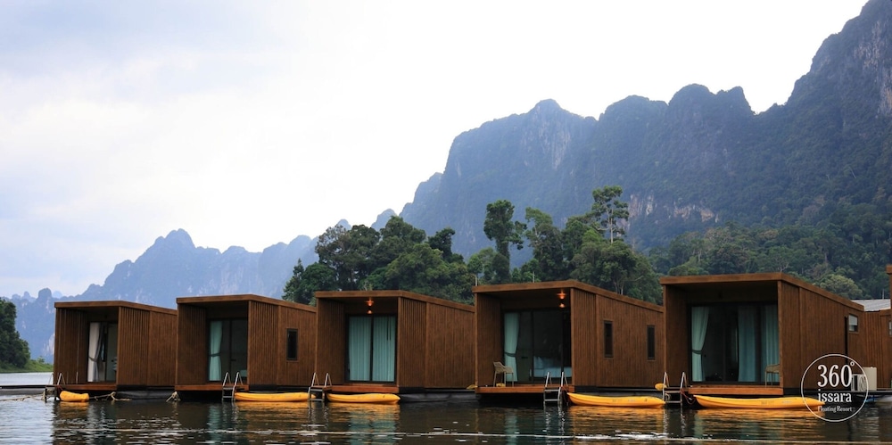 360 issara Floating Resort