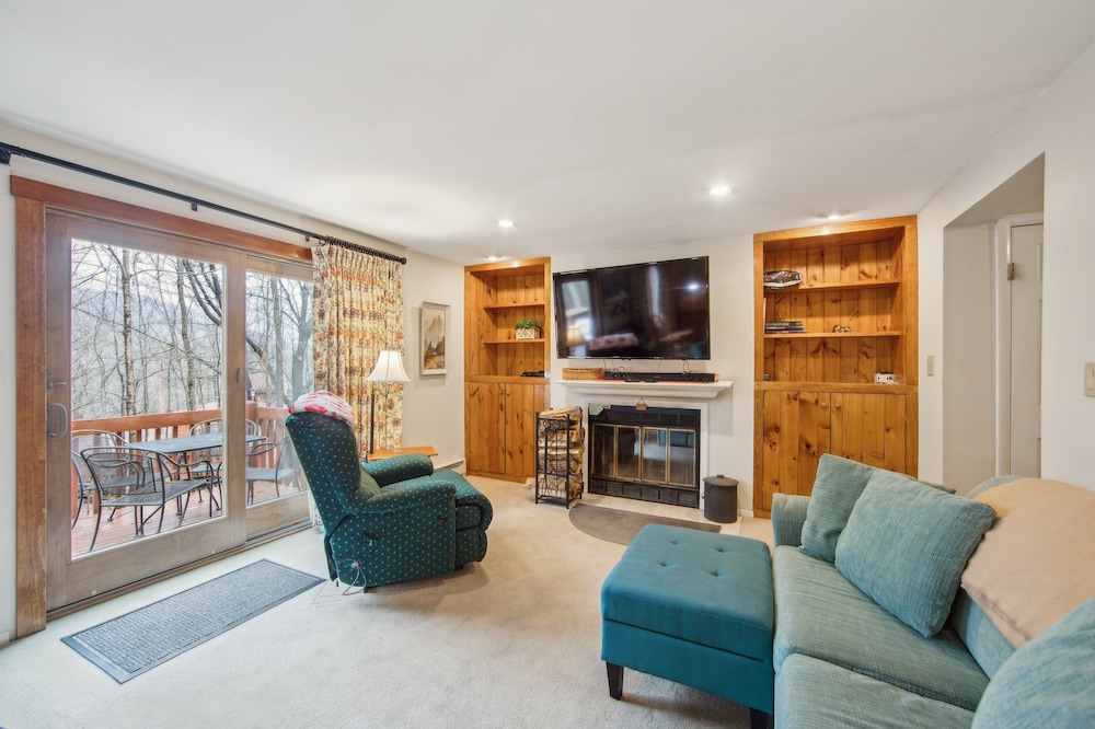 Chatiemac 42F - Quiet & Cozy 3-Bedroom Retreat 3 Townhouse by The Summit at Gore Mountain