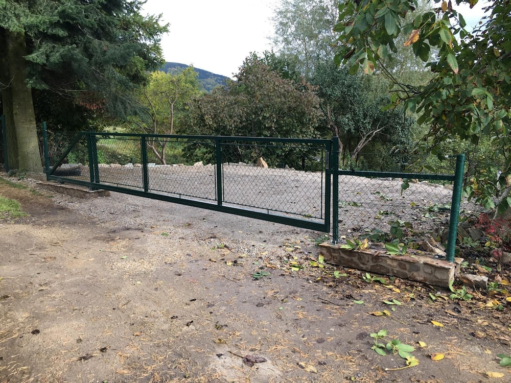 Rozstani Lrls025 in Svetl pod Je Tedem