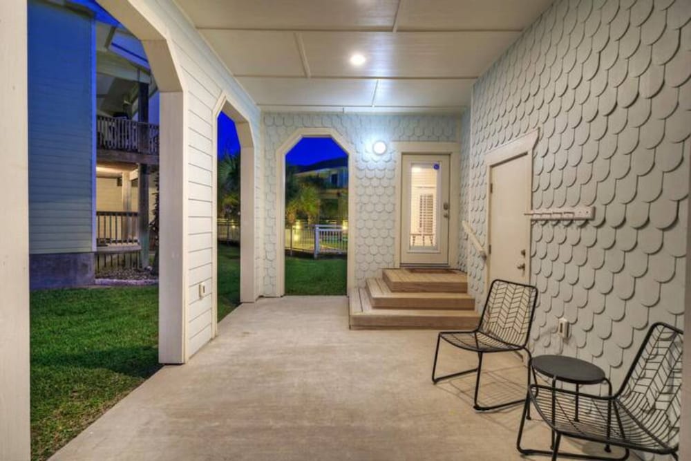 Palm Palace by Avantstay Pool Amazing Old Town Location