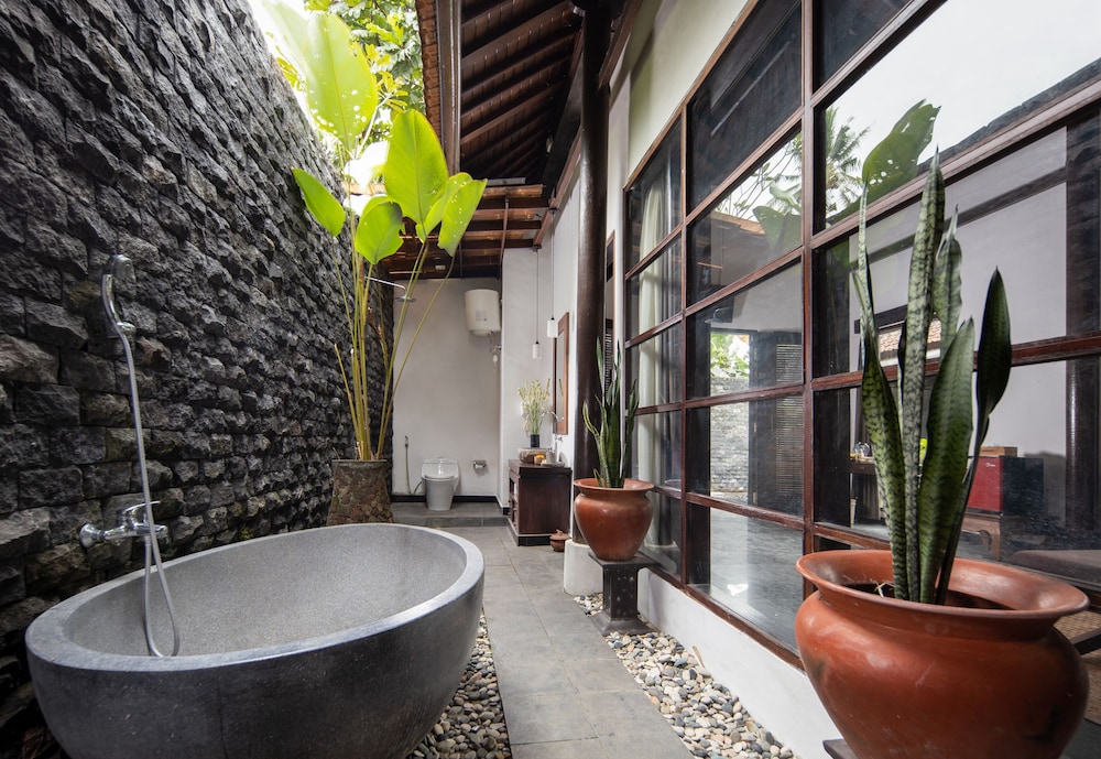 Ubud Raya Villa