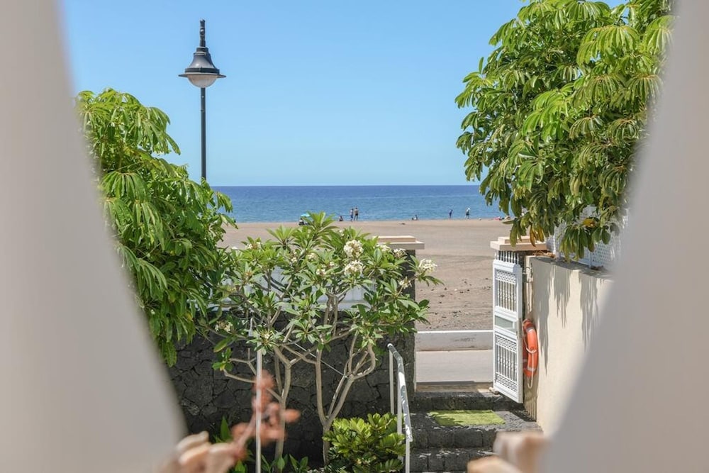 Bayside Concha House Beachfront Oasis With Heated Pool