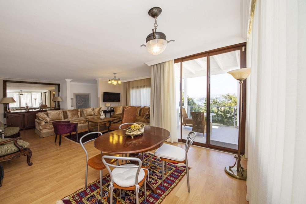 Enchanting House With Backyard in Bodrum view 3