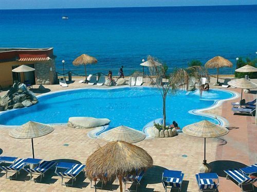 Baia Tropea Resort photo 2