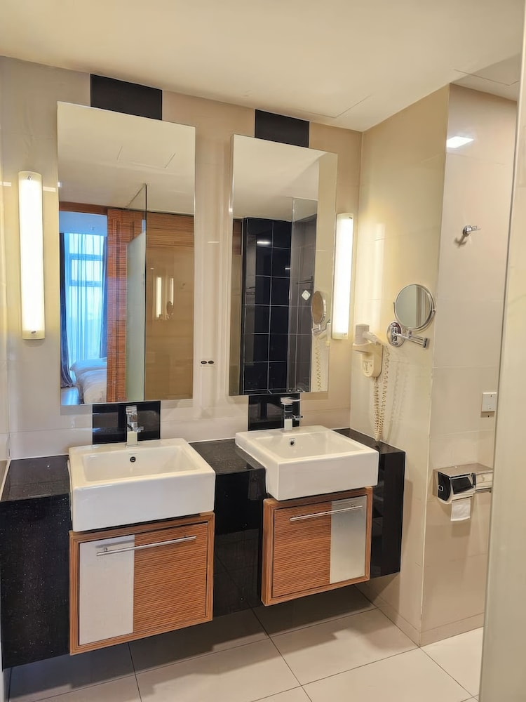Dua Sentral Residential Apartments Tower