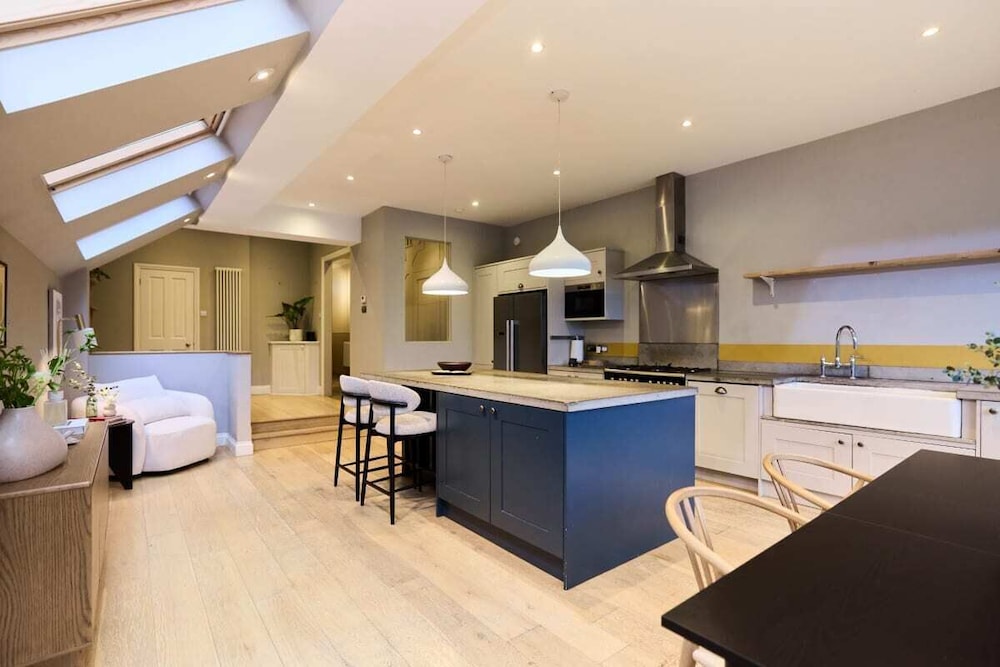 The Harlesden Haven - Stunning 4bdr With Garden