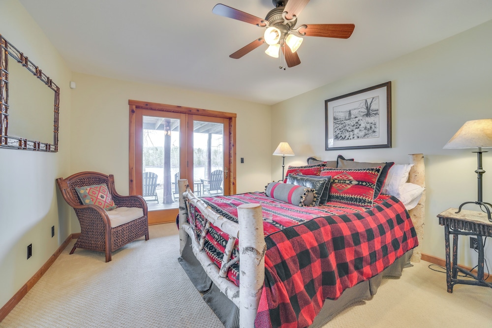 Deck + Beach Access: Lakefront Cabin in Levering!