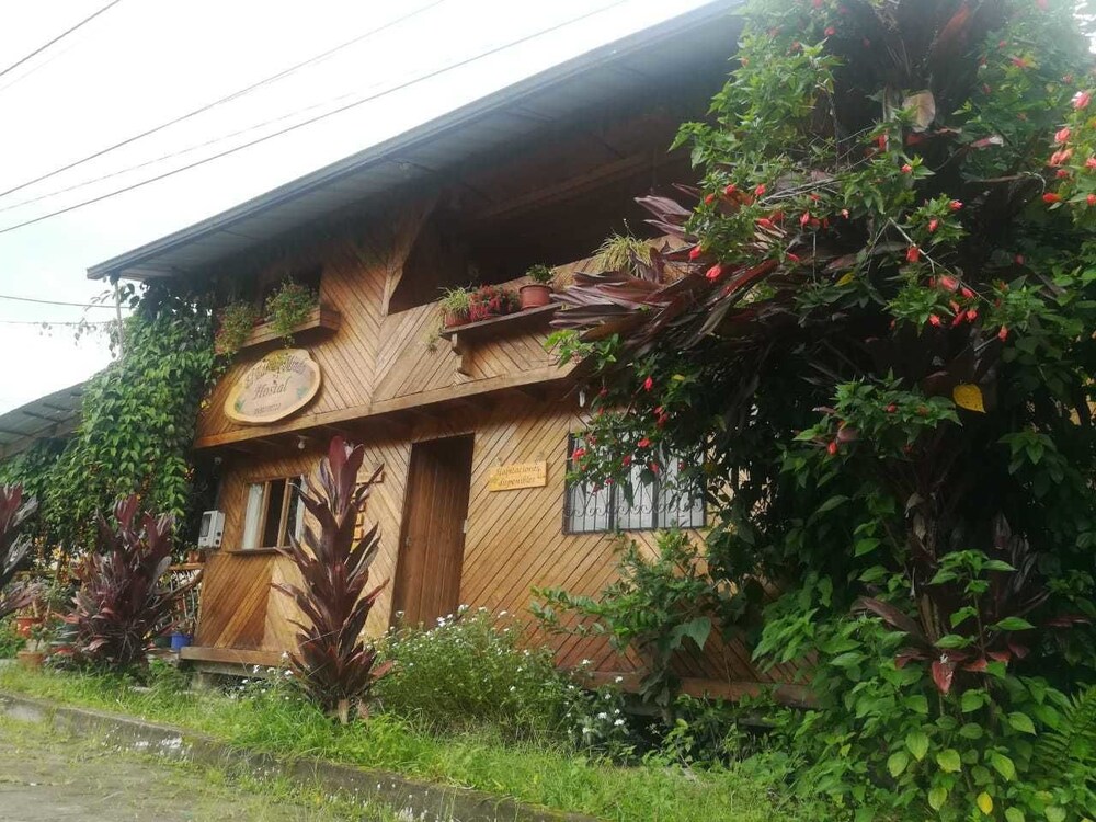 Hostal El Edén de Mindo