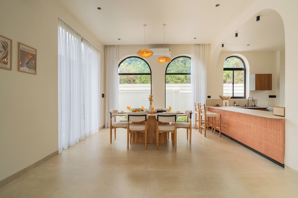 ELIVAAS Ekam | Luxe 4 BHK Villa With Pvt Pool & Patio