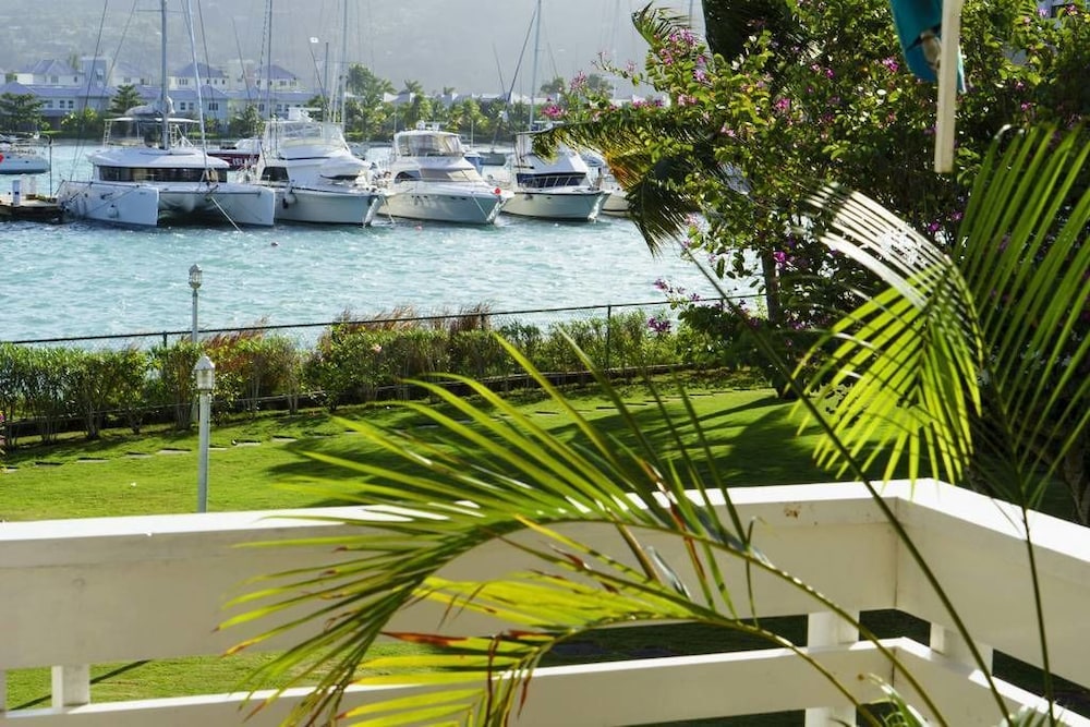 Bay Pointe Freeport 1BD Apartment OLR