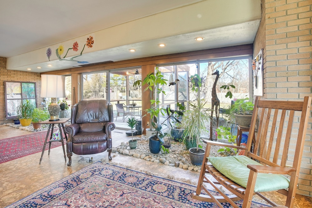 Spacious & Updated Farmhouse in Yellow Springs