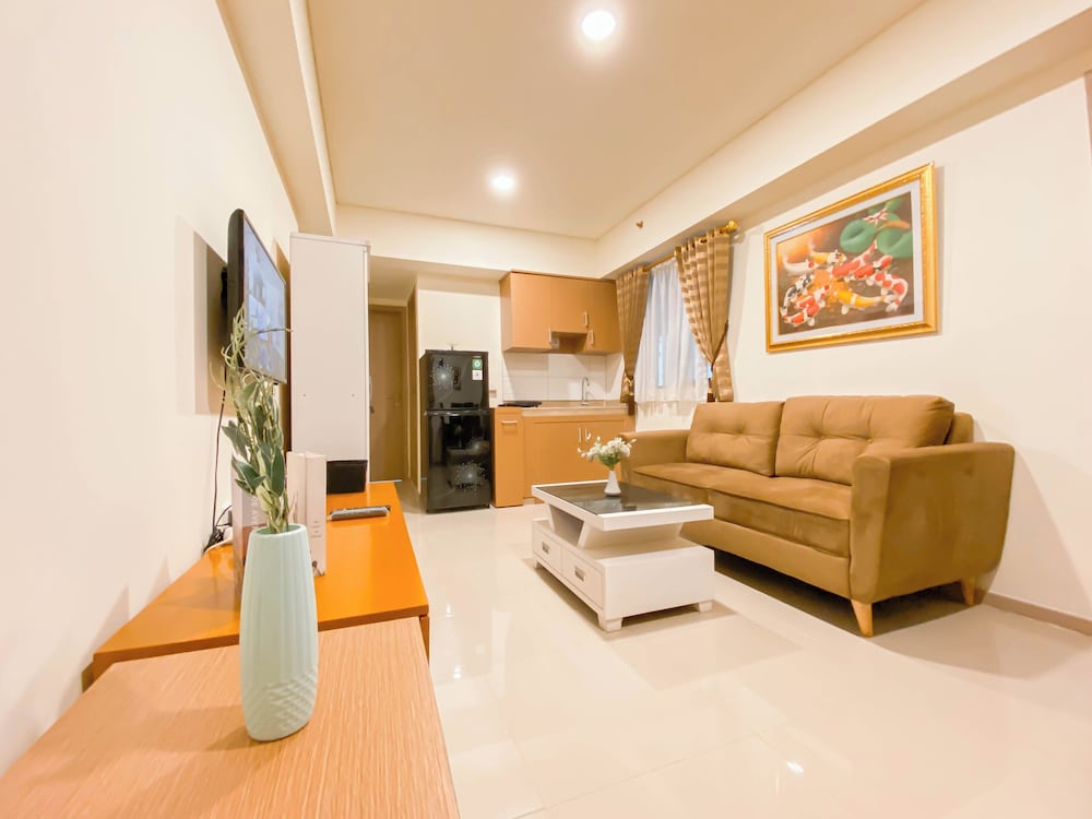 Comfort Living 2Br At Meikarta Apartment