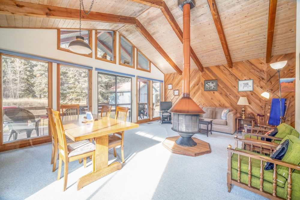 Bear Paw Lodge
