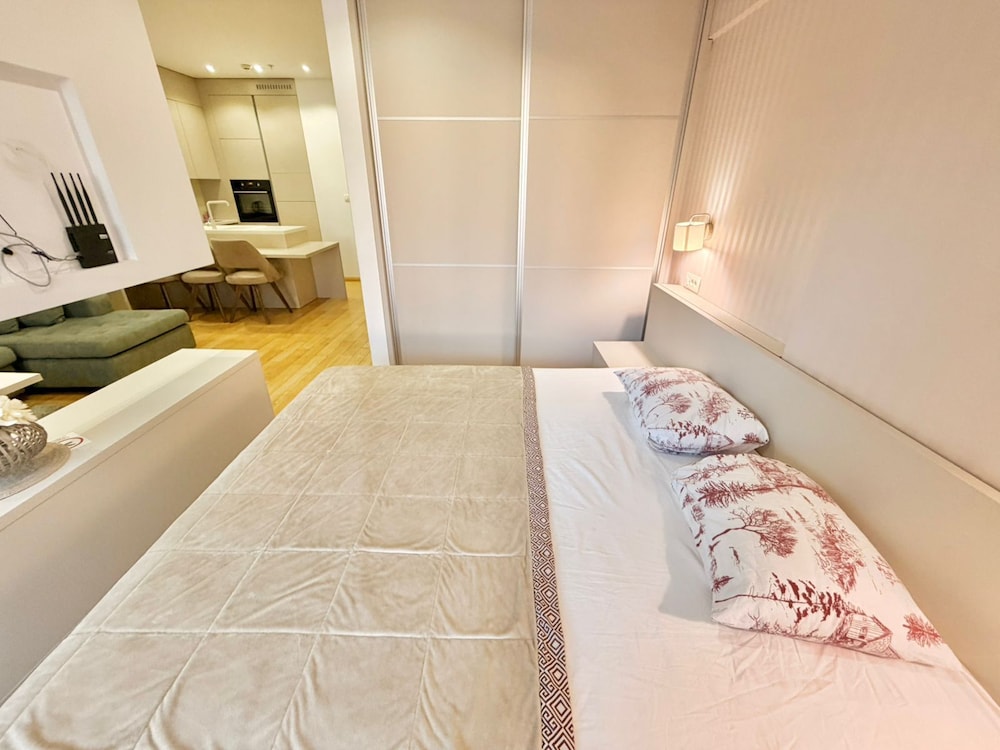 Aurelio Central Residences