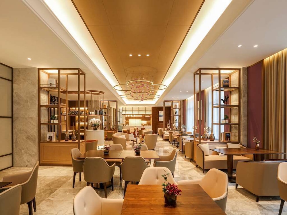 Ramada by Wyndham Zhumadian West Station