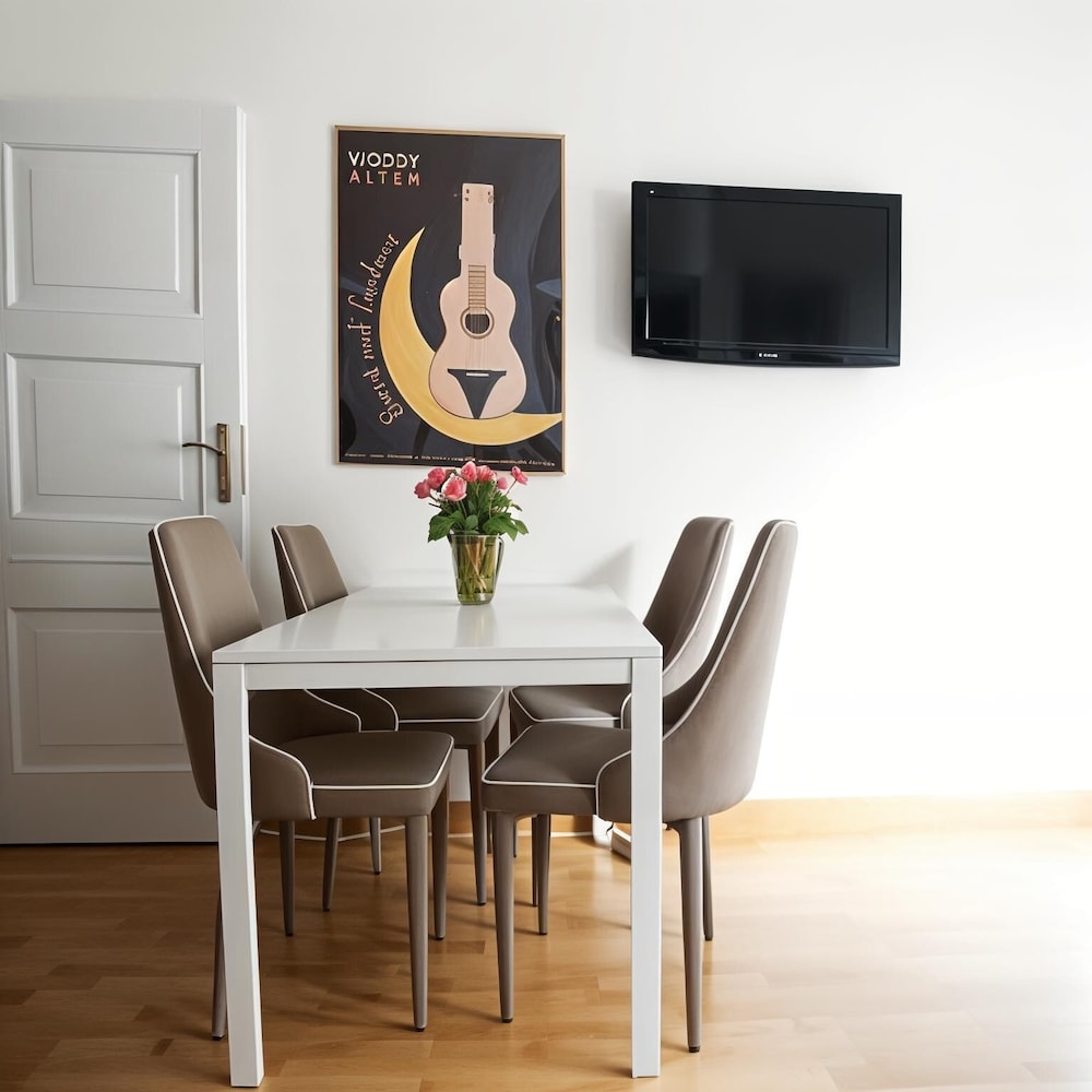 Cracow Copernican Apartment #2