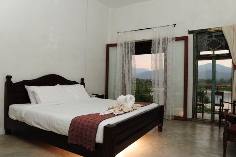 Phu-Anna Eco House
