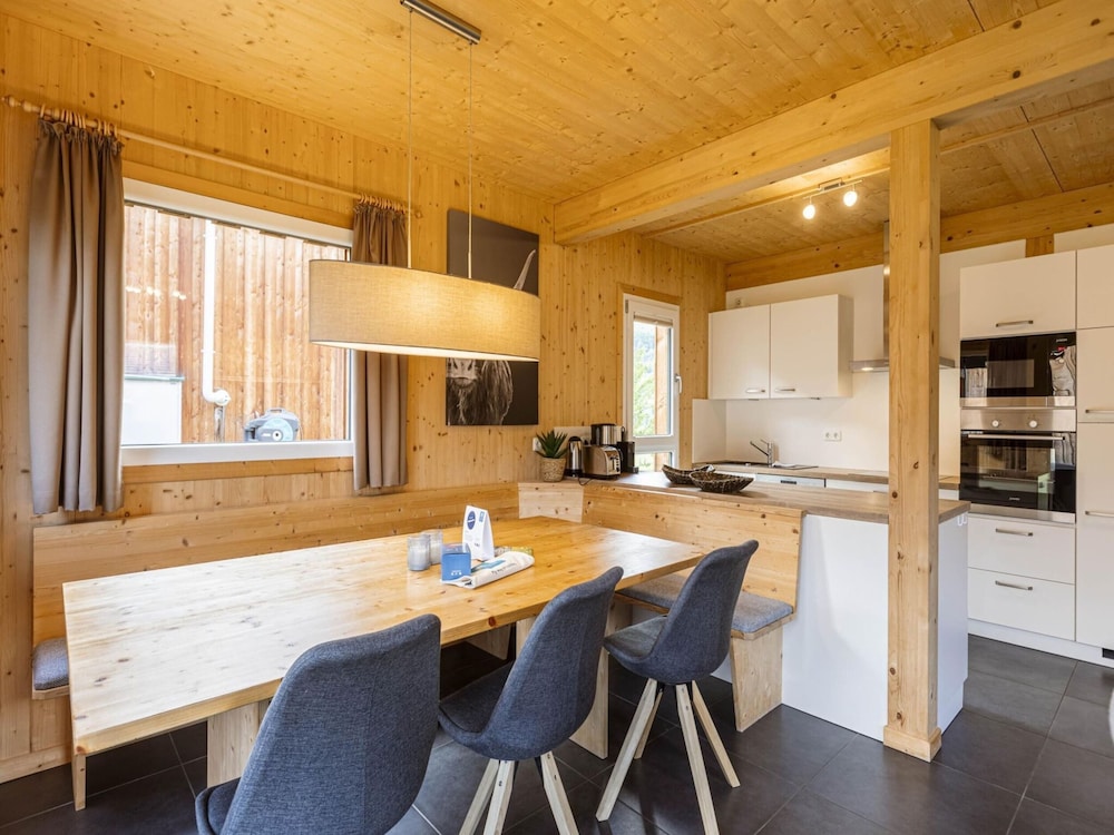 Exclusive Chalet With Whirlpool