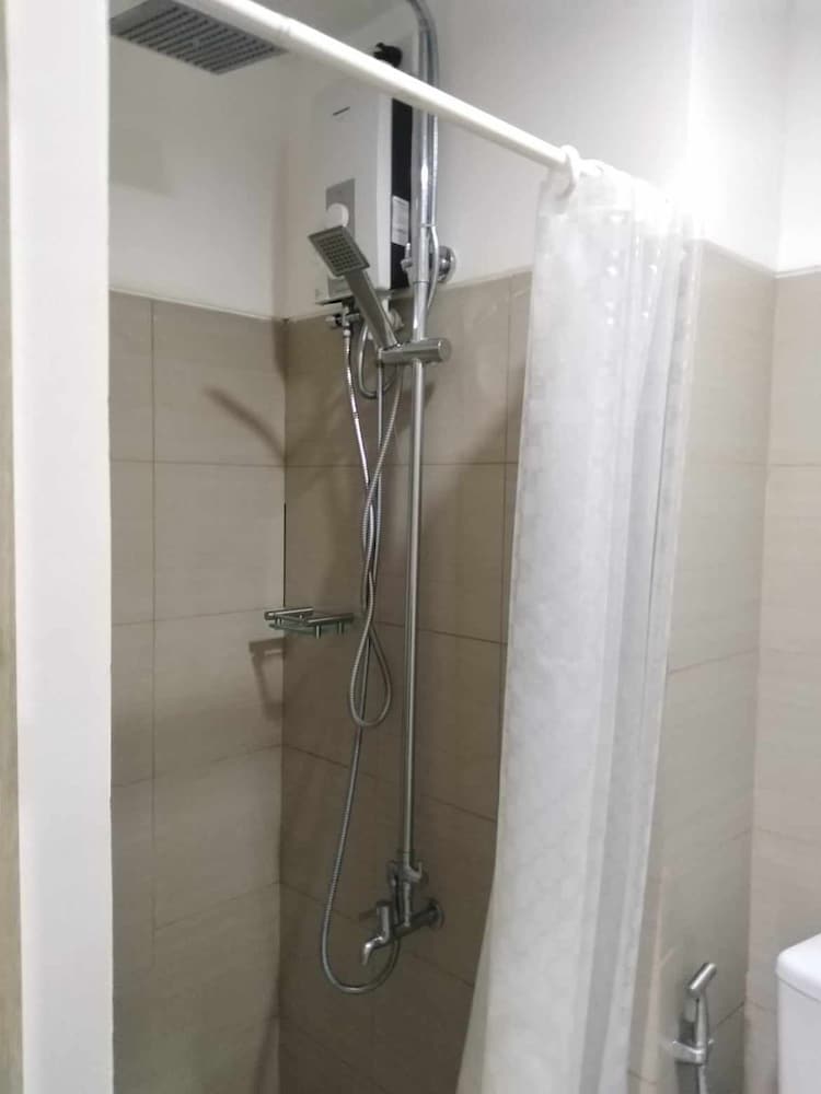 Shore 1 & 3 Residences MOA by darpm