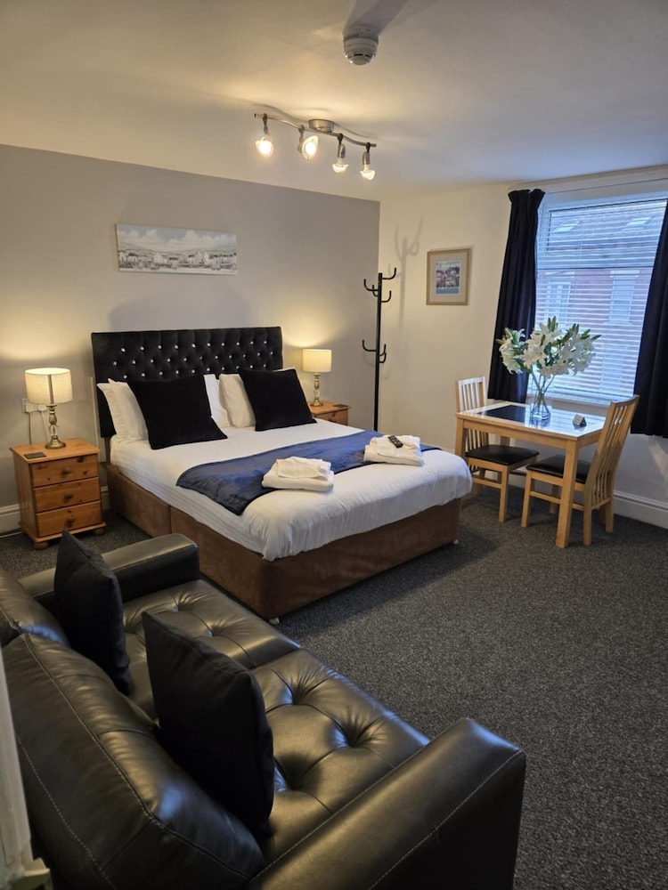 Q Accommodation