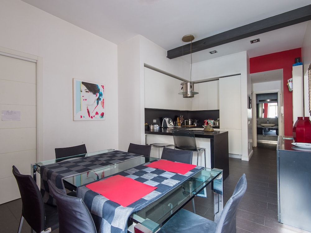 Coronari Enchanting Two Bedroom Apartment