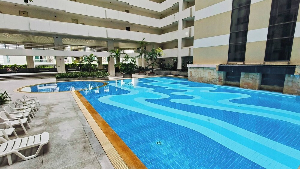 168 Rajdamri Apartment Near Central World