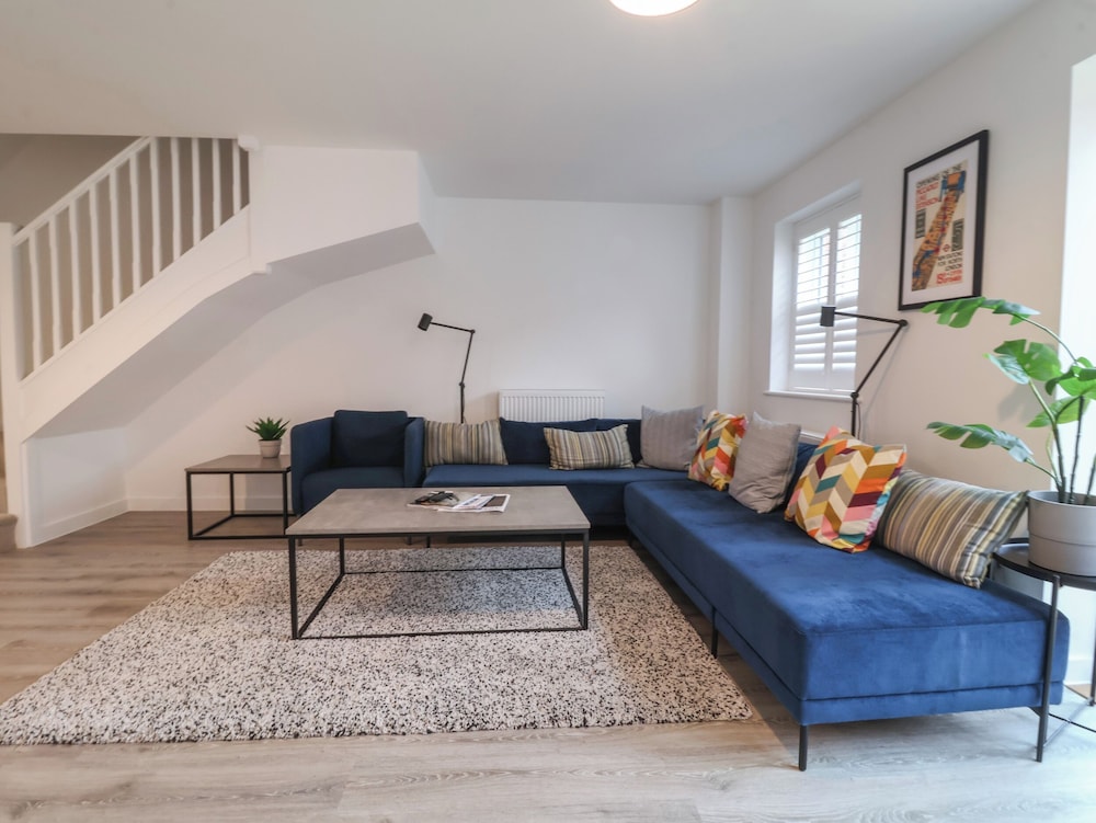 Inishnee House
