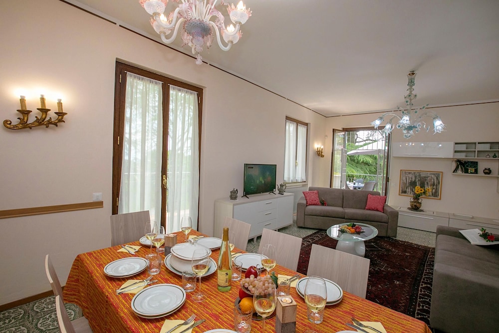 Villa Alberti 900m From Garda Lake view 5