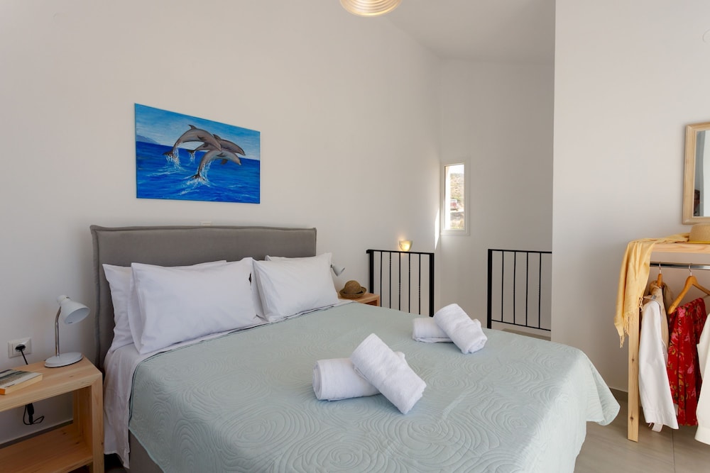 Blue Hills Villas by Estia Purple 1