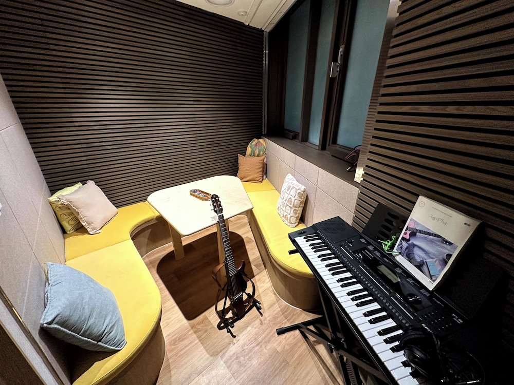 Nomad Live Hostel