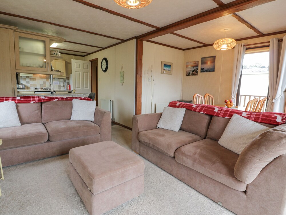 Roe Deer Lodge