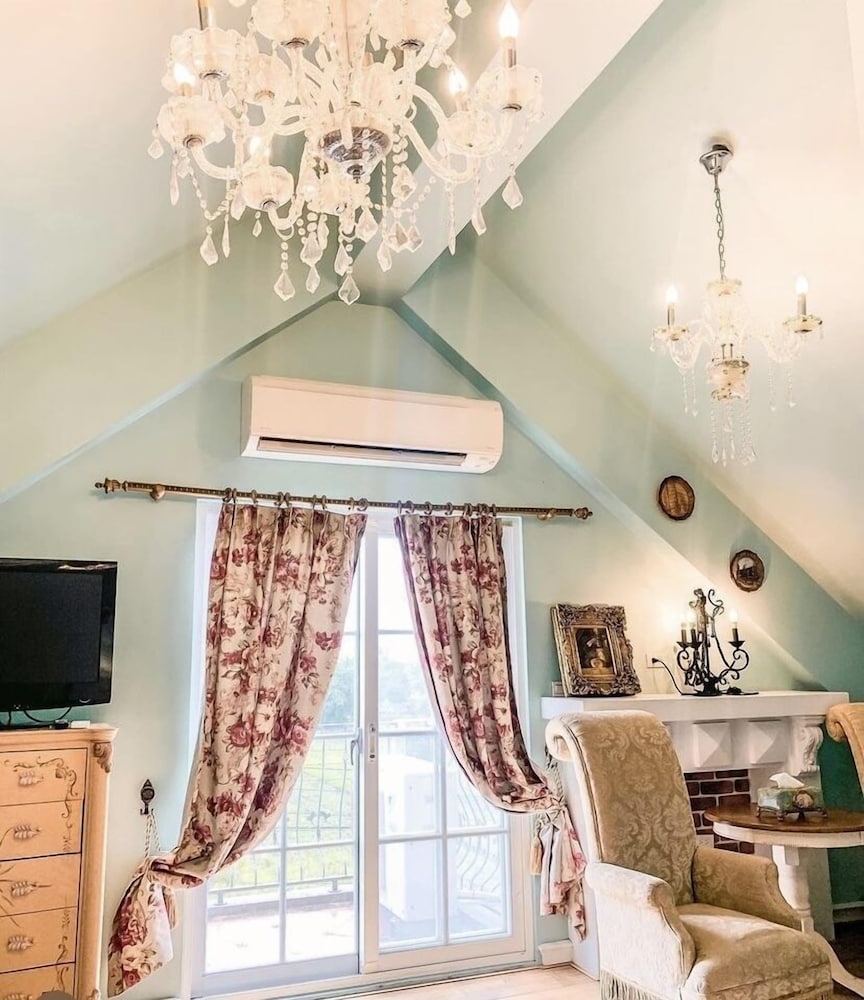 England Castle B&B