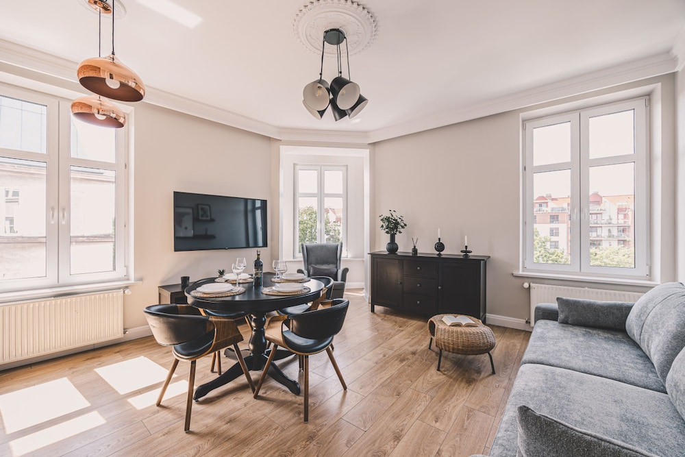 Terra - Pi kny Apartament z Widokiem na Rzek Mot aw