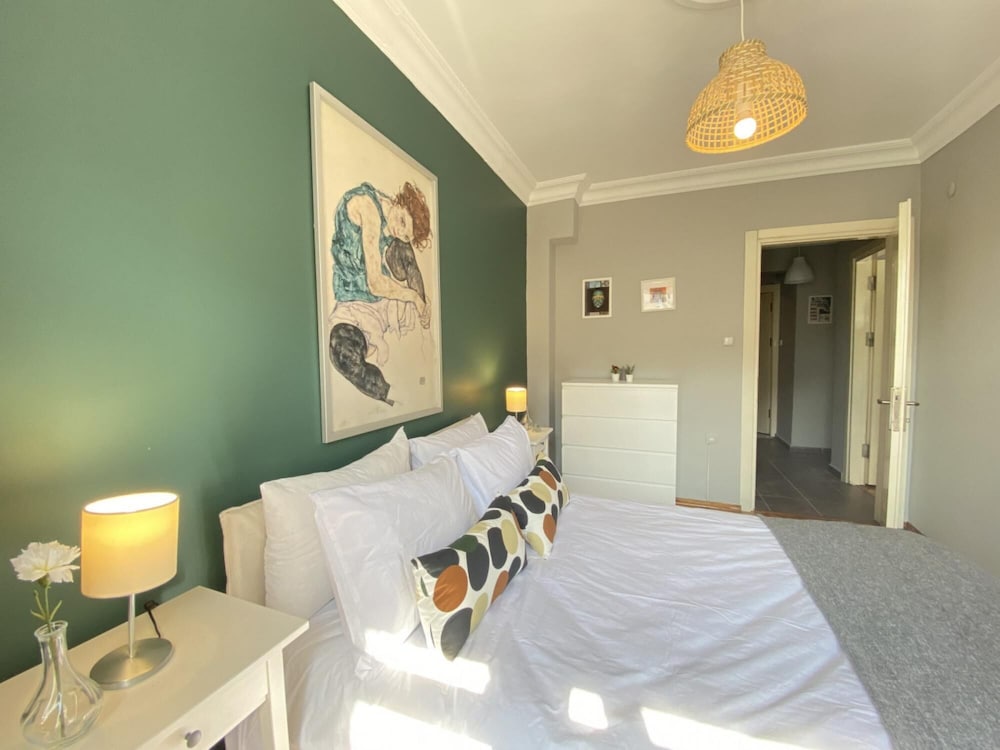 Lovely Flat With Central Location in Fatih