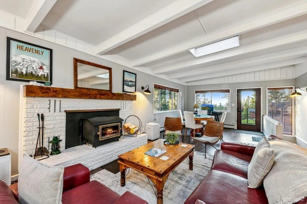 3748 Terrace Drive 5 Bedroom Home