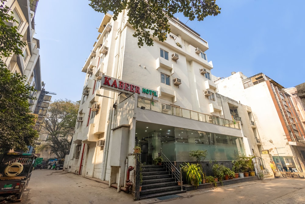 Hotel Kabeer New Delhi Railway Station