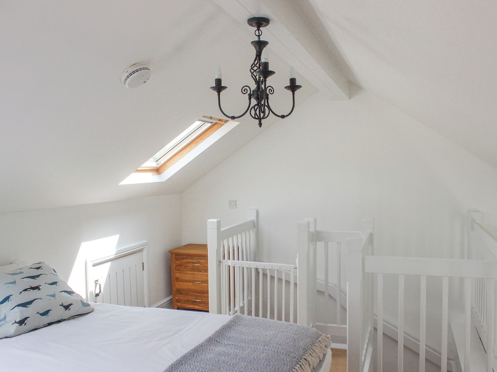 1 Keepers Cottage, Hillfield Village