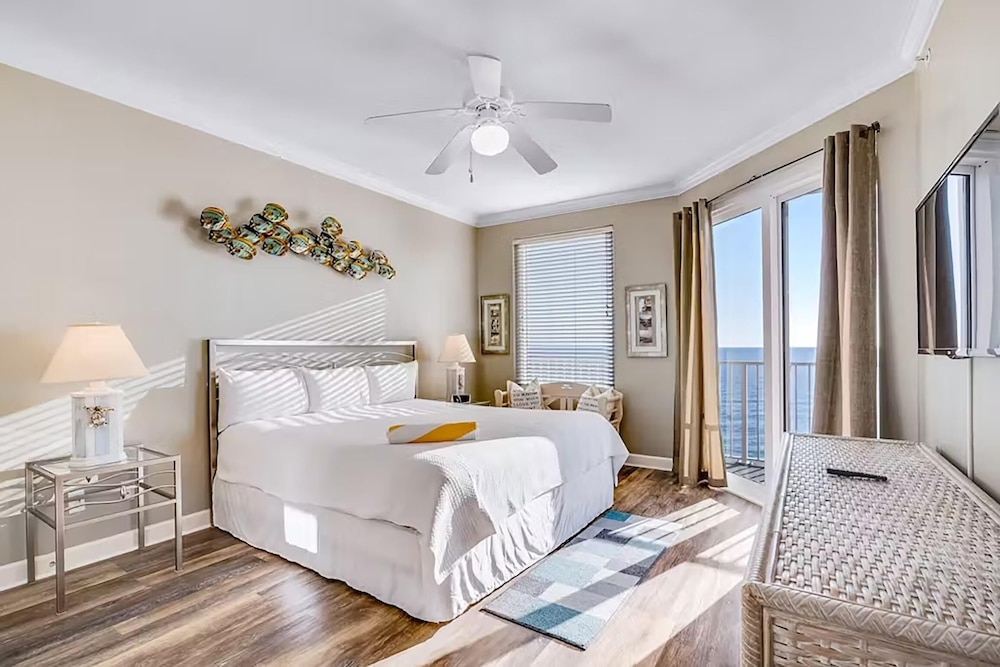 Grandview East 1002