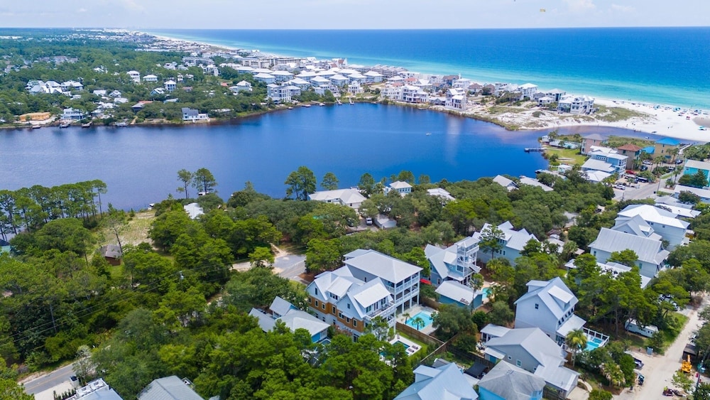 Magnolia Tides 6 Bedroom Home
