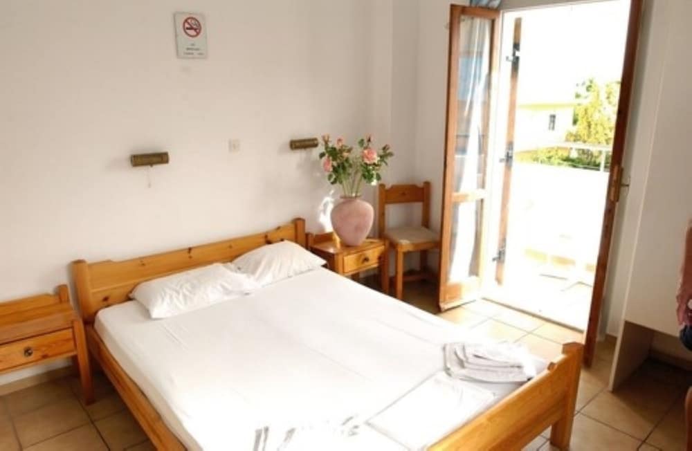 Semiramis Apartments by Estia photo 2