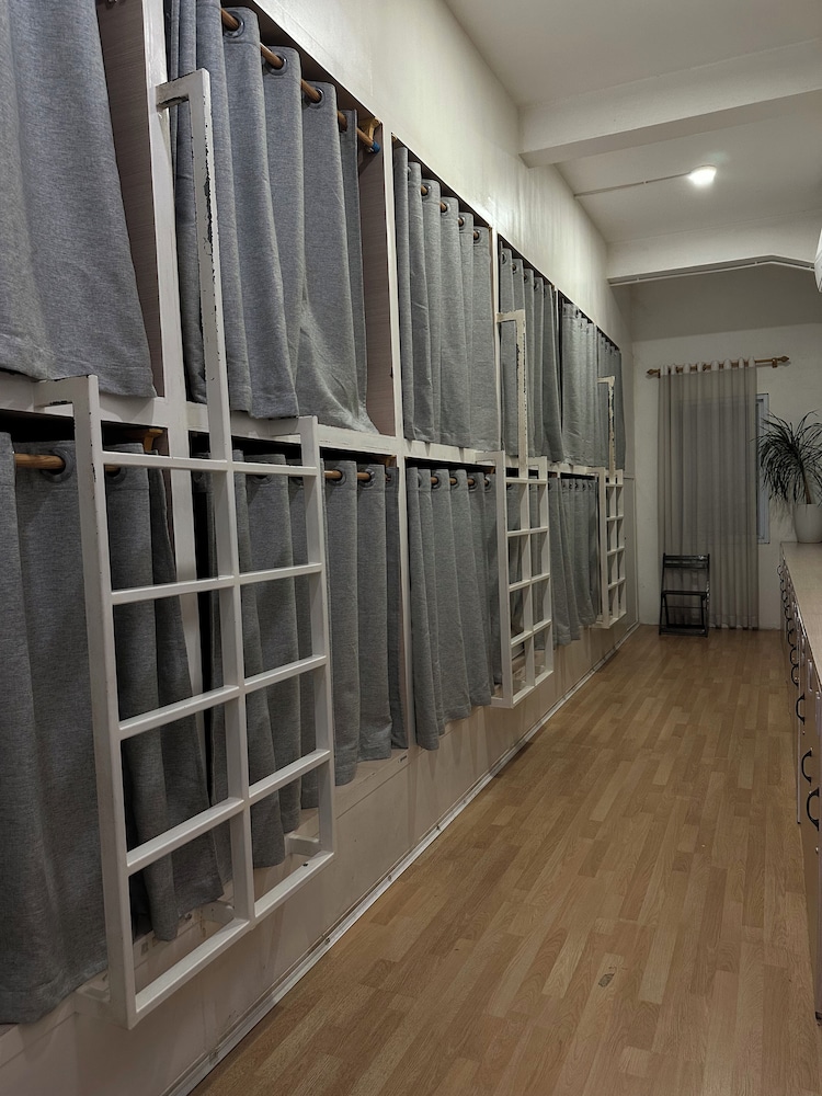 Petit Espace Hostel