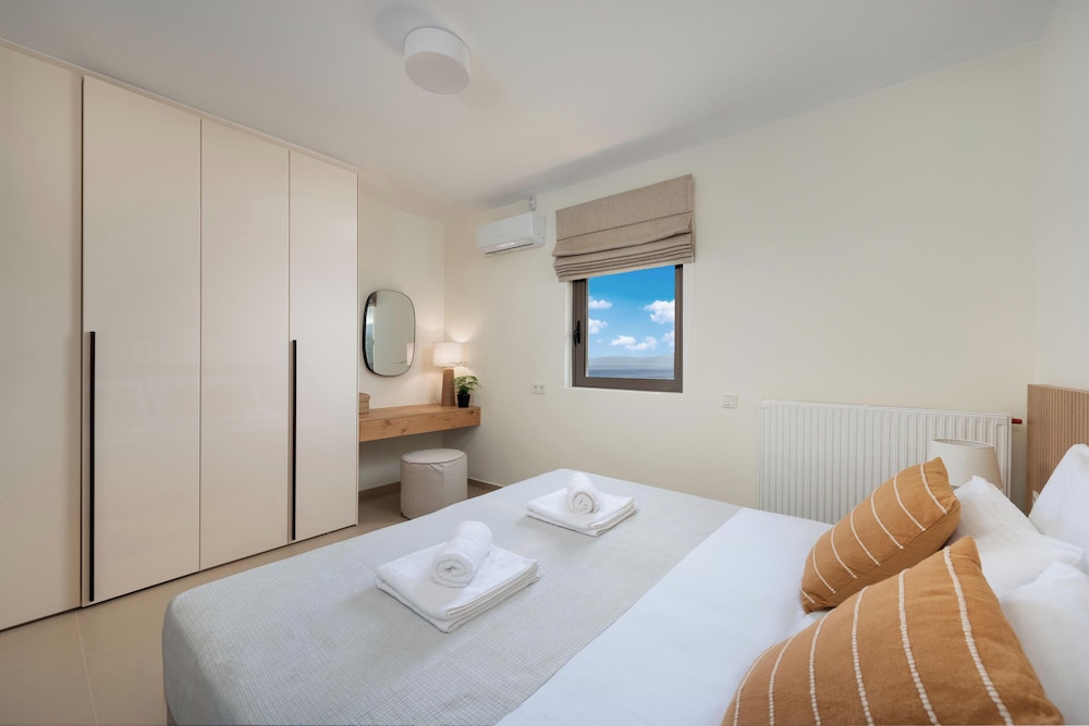 Notiko villas