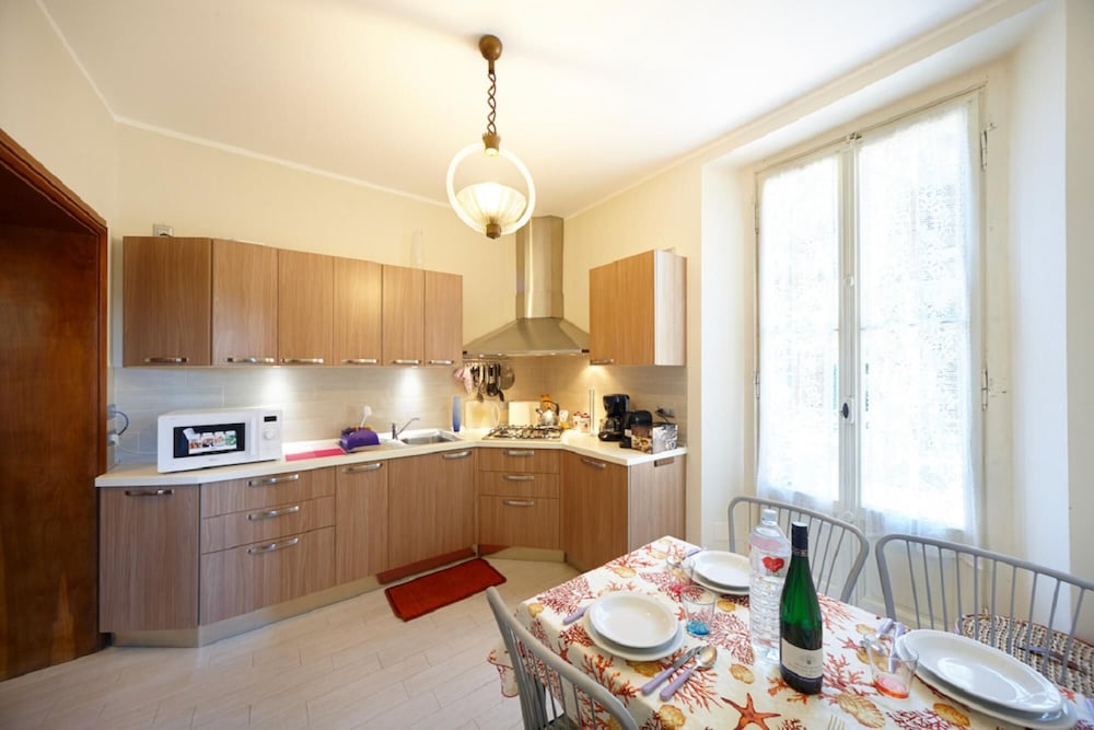 Azalea Apartment With Terrace and Lake View view 4