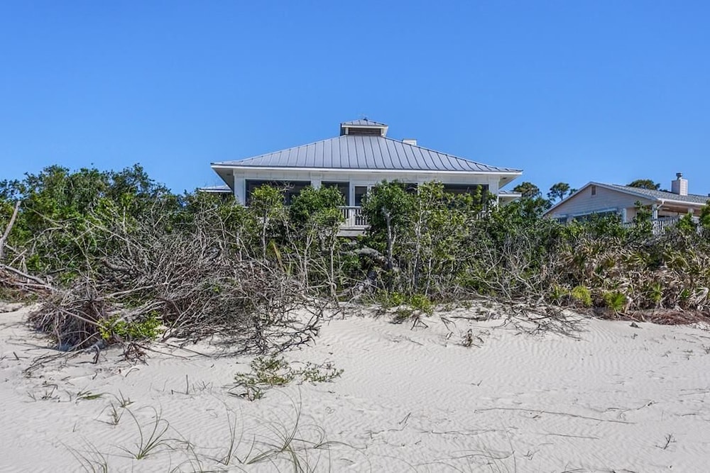 Island Idyl view 4